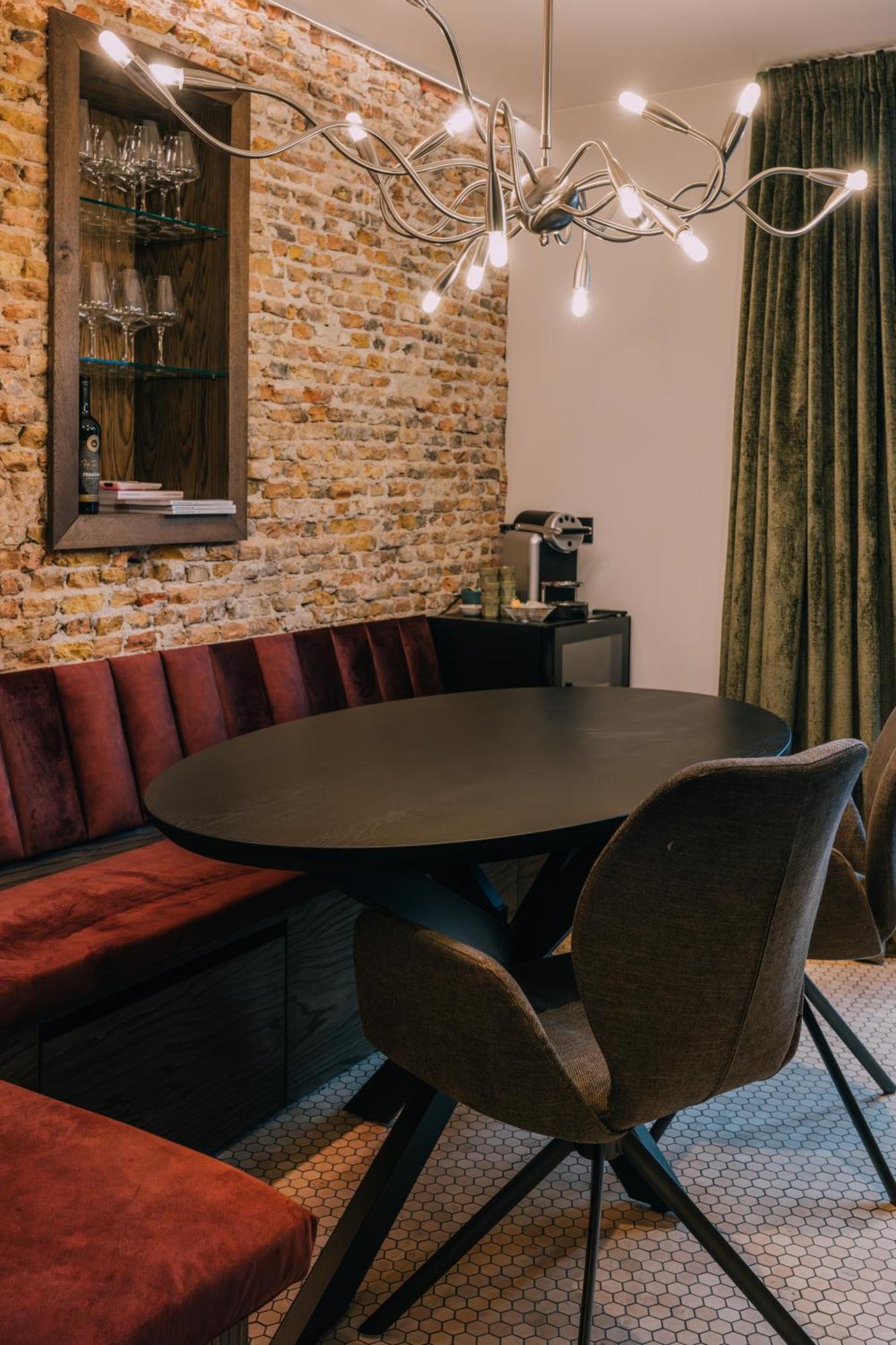 Thebridge29 Boutique Apartment Breda Bagian luar foto